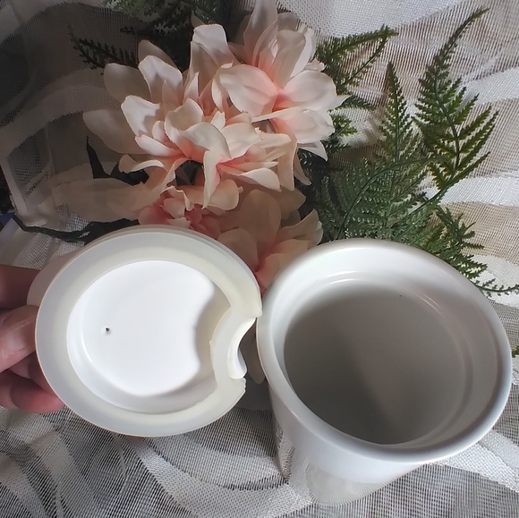 Very Beautiful All Ceramic Mother of Pearl-Like Travel Cozy/ Mug - Picture 4 of 7